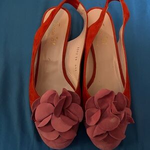 Elegant Red Heels with Floral Embellishment